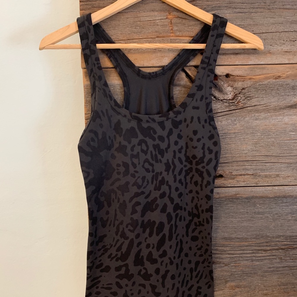 Lululemon Razorback Tank
